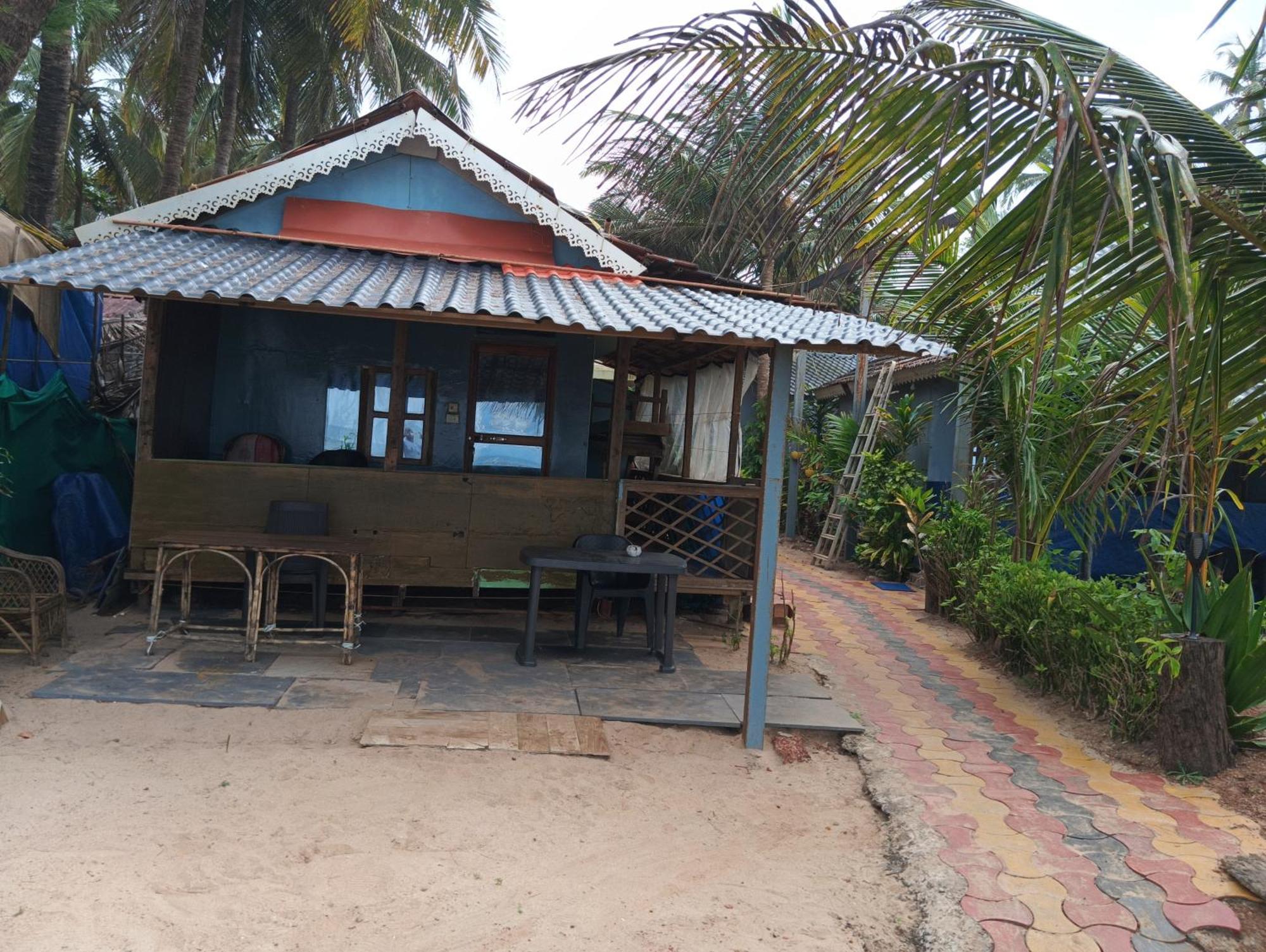 Hotel Monsoon Agonda Esterno foto